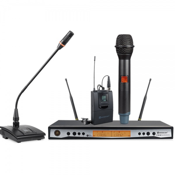 Relacart UR-111D Dual Channel Diversity Wireless Microphone System